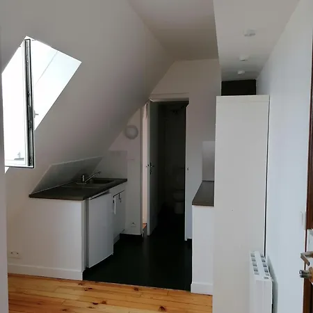 Appartement 31m Carres 75016 *
